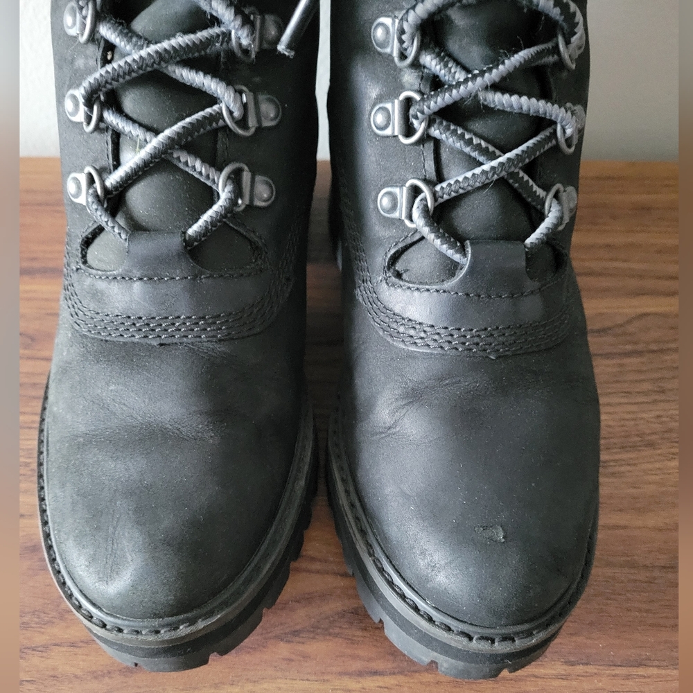 TIMBERLAND Courmayeur Valley lace up shearling lined leather ankle boots - Picture 10 of 12